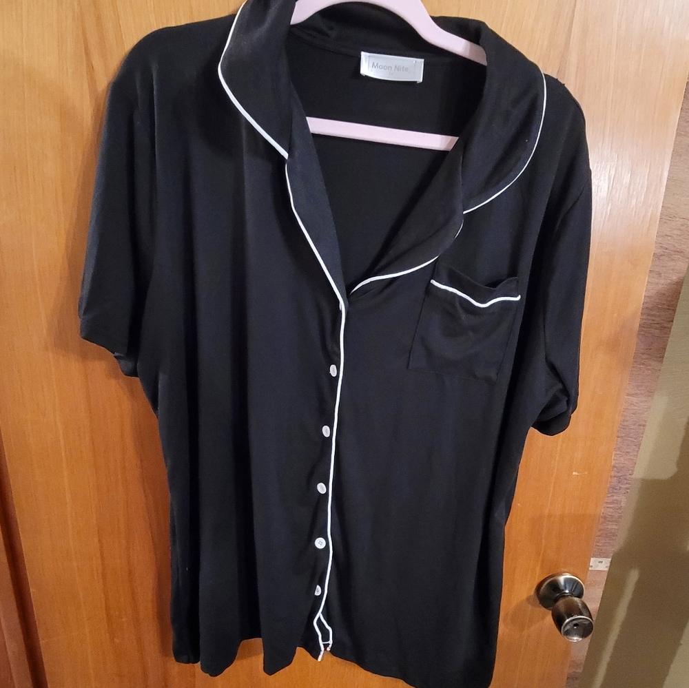 Moon Nite pajama top
